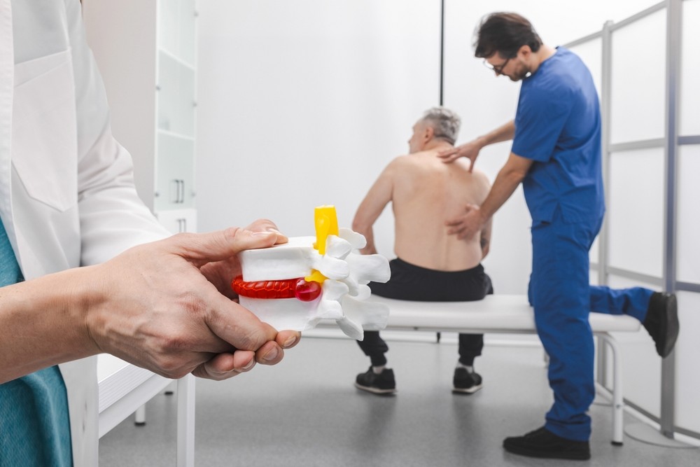 When to Use Spinal Decompression Therapy for Herniated Disc Pain Relief